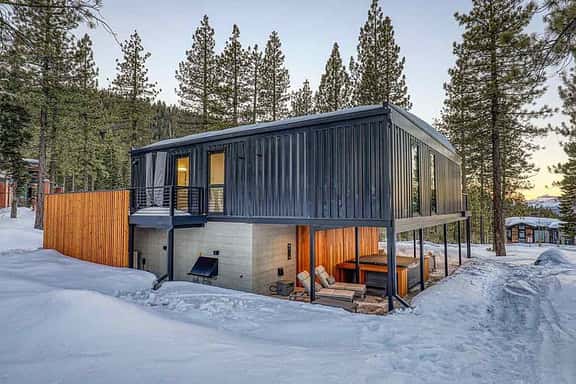 Slope Luxury - Image 1